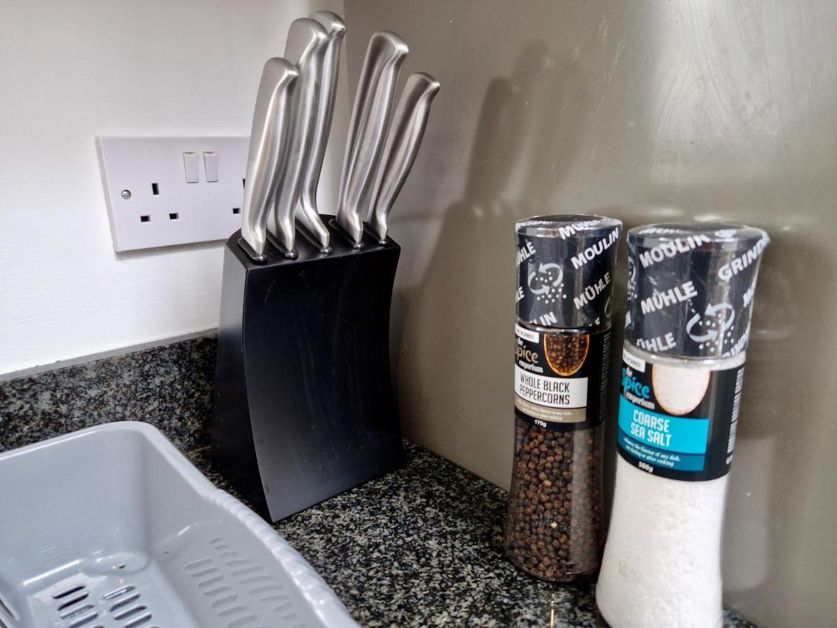City Centre Serviced House: Private Rooms with Ensuite & Parking Coventry Exterior photo
