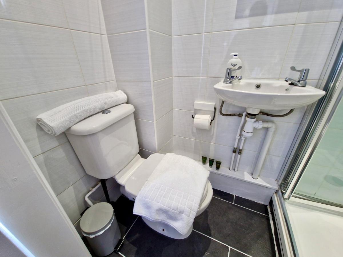 City Centre Serviced House: Private Rooms with Ensuite & Parking Coventry Exterior photo