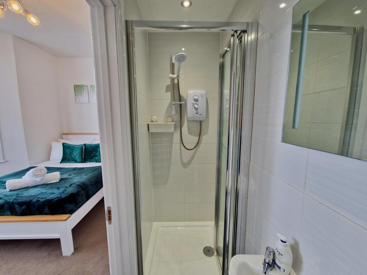 City Centre Serviced House: Private Rooms with Ensuite & Parking Coventry Exterior photo