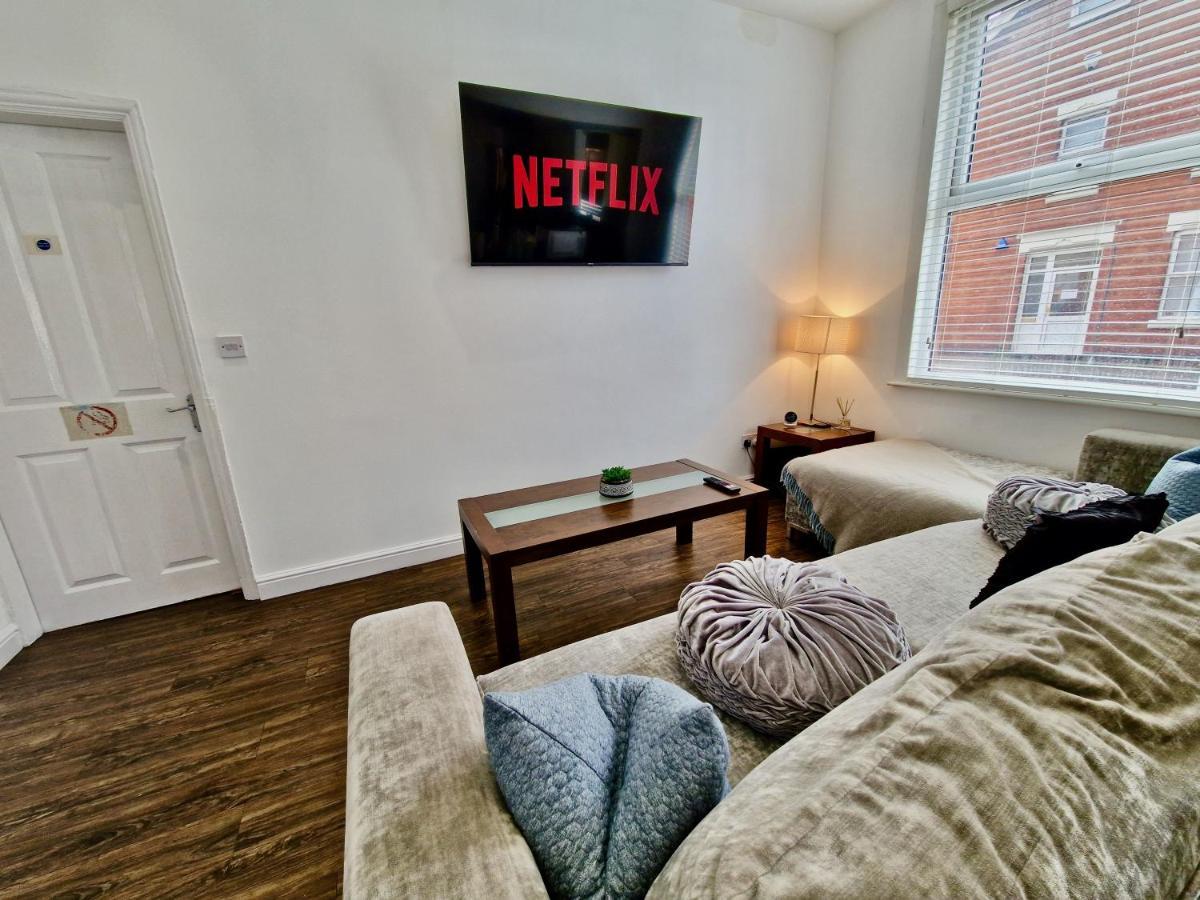 City Centre Serviced House: Private Rooms with Ensuite & Parking Coventry Exterior photo