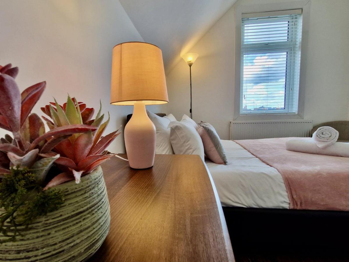 City Centre Serviced House: Private Rooms with Ensuite & Parking Coventry Exterior photo